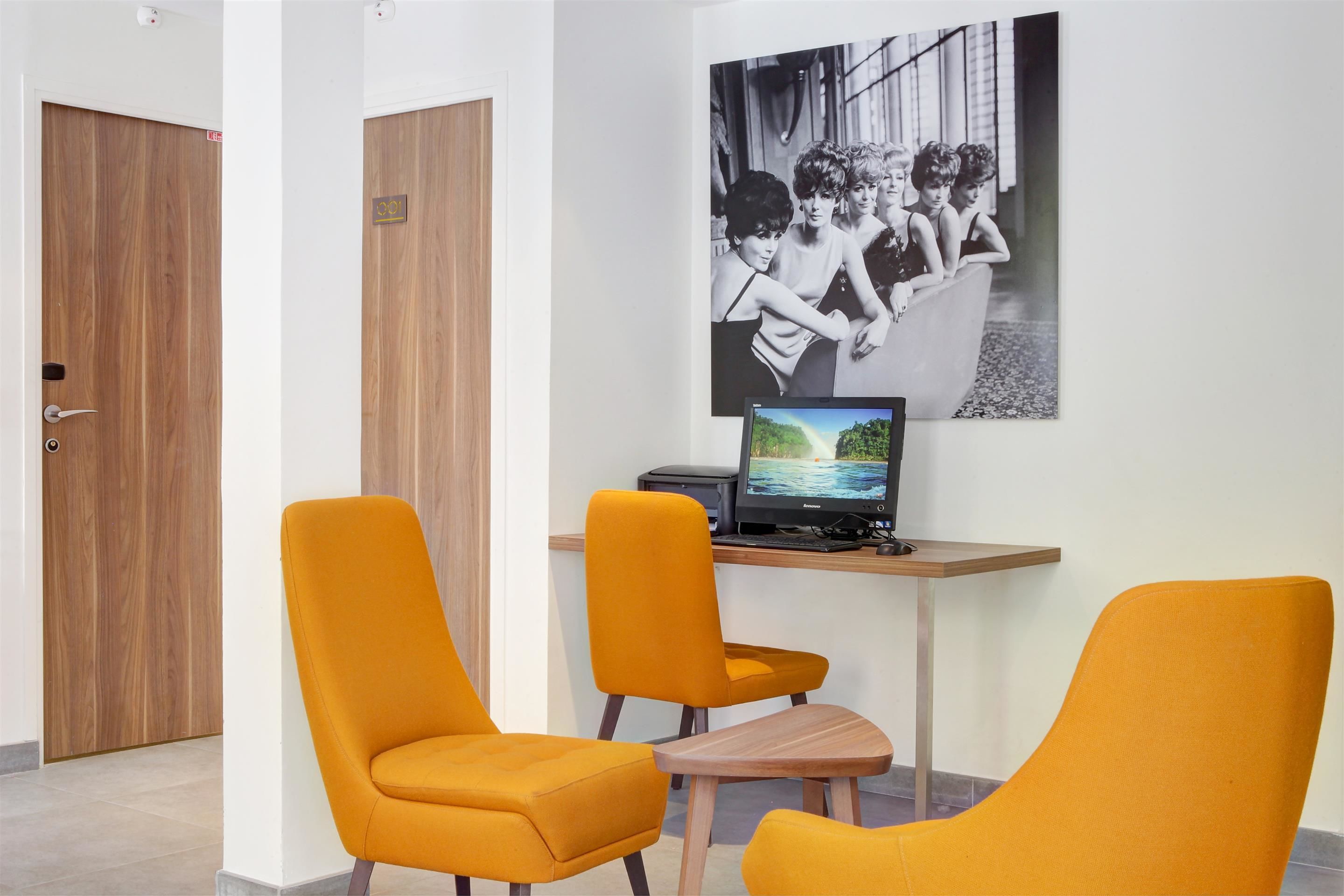 Photo - Best Western Plus 61 Paris Nation Hotel