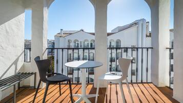 Premium bedding, minibar, in-room safe, blackout drapes