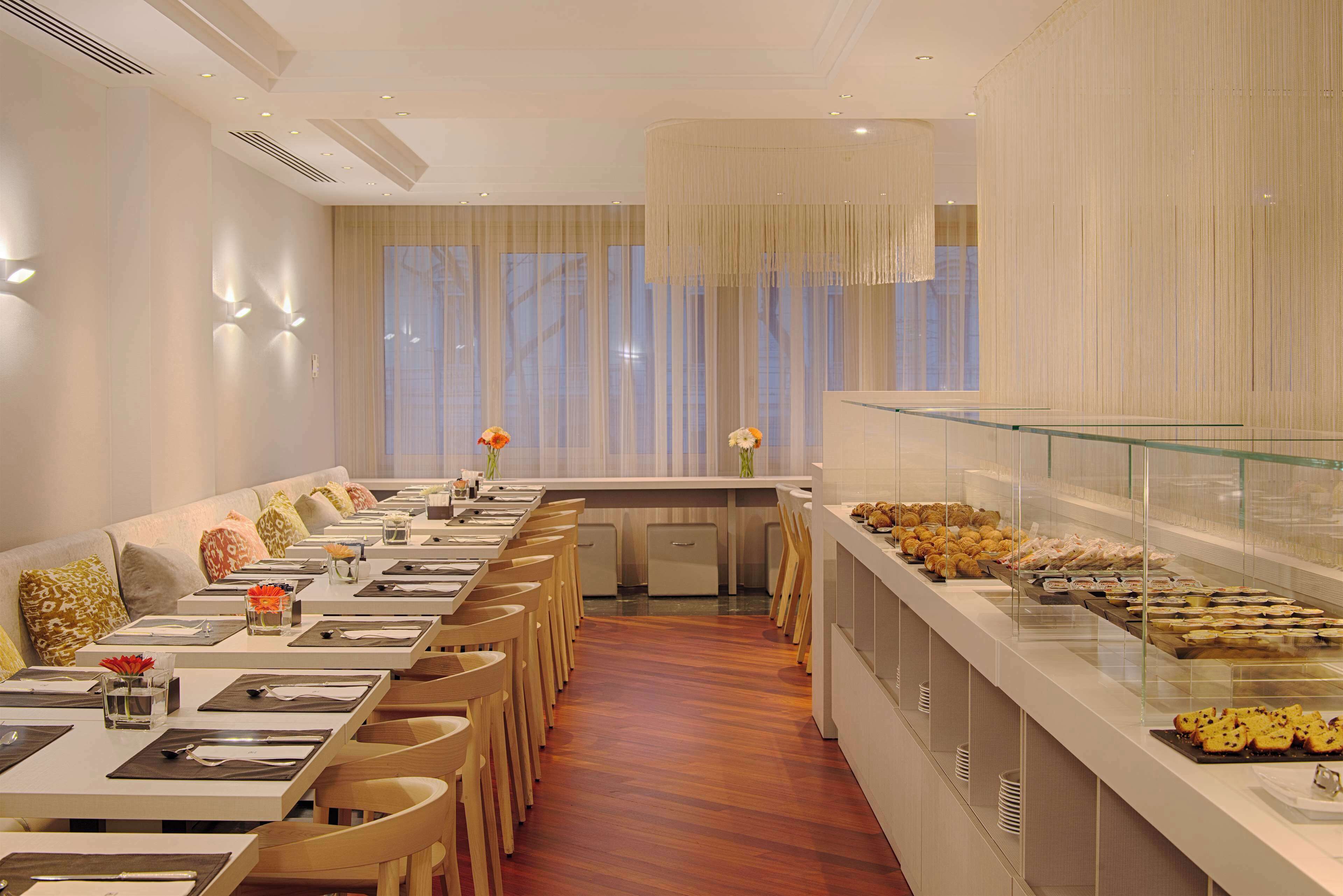 daily buffet breakfast for a fee