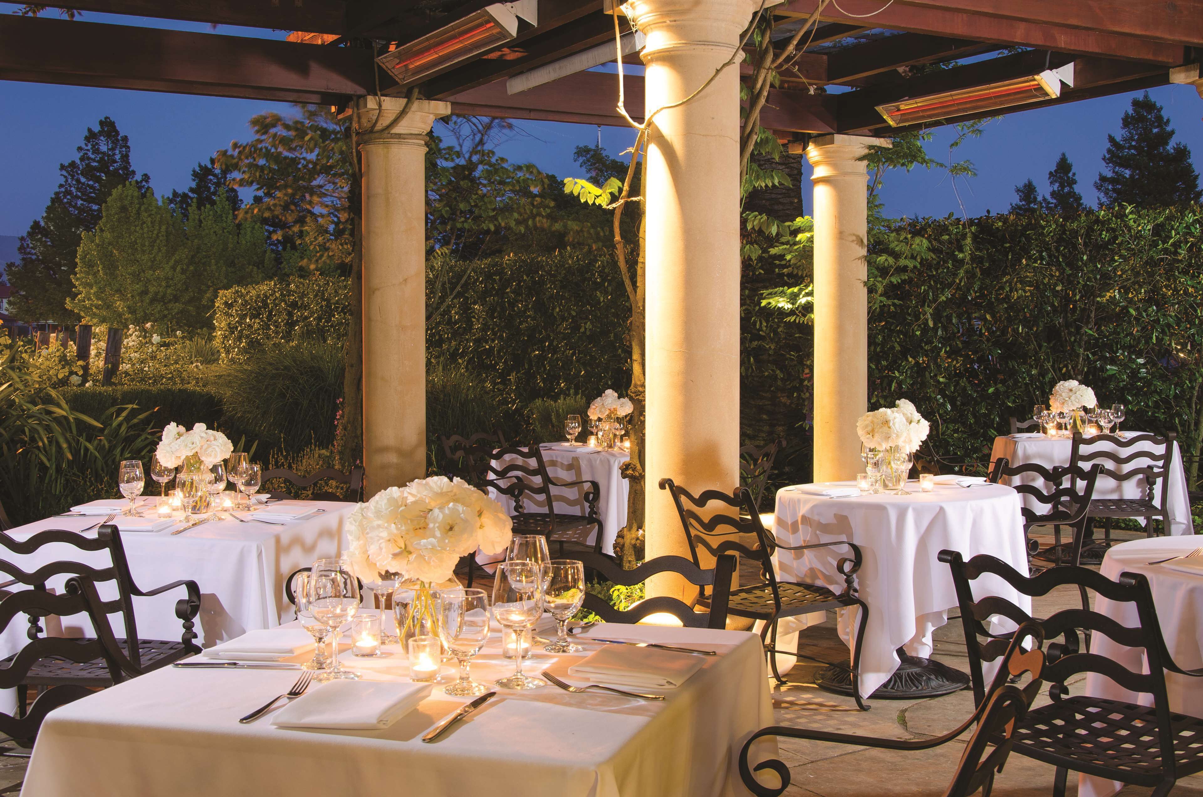 breakfast, dinner and brunch served