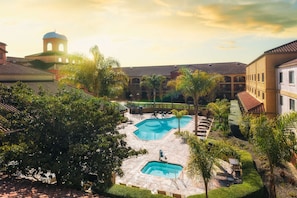 Outdoor pool, cabanas (surcharge), pool umbrellas