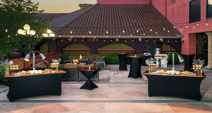 DoubleTree by Hilton Sonoma - Wine Country