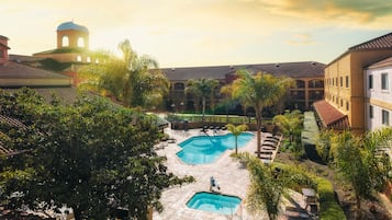 Outdoor pool, free cabanas, pool umbrellas