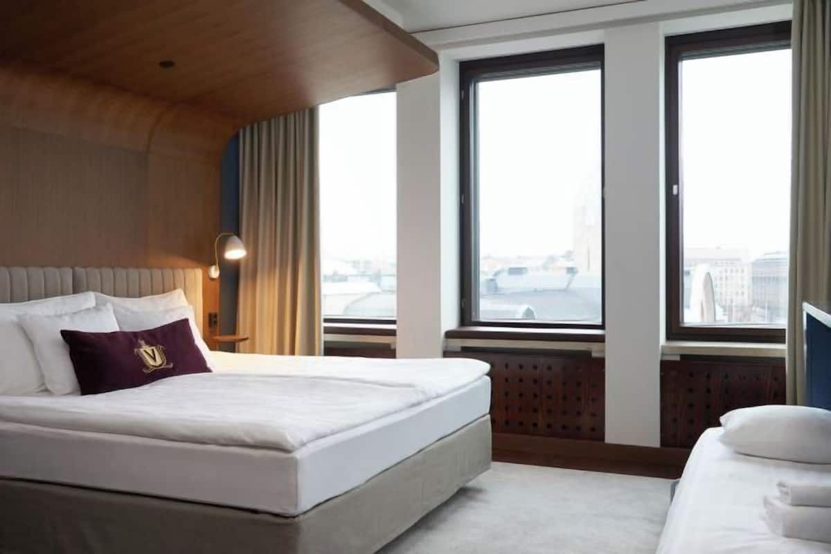 Premium bedding, minibar, in-room safe, desk