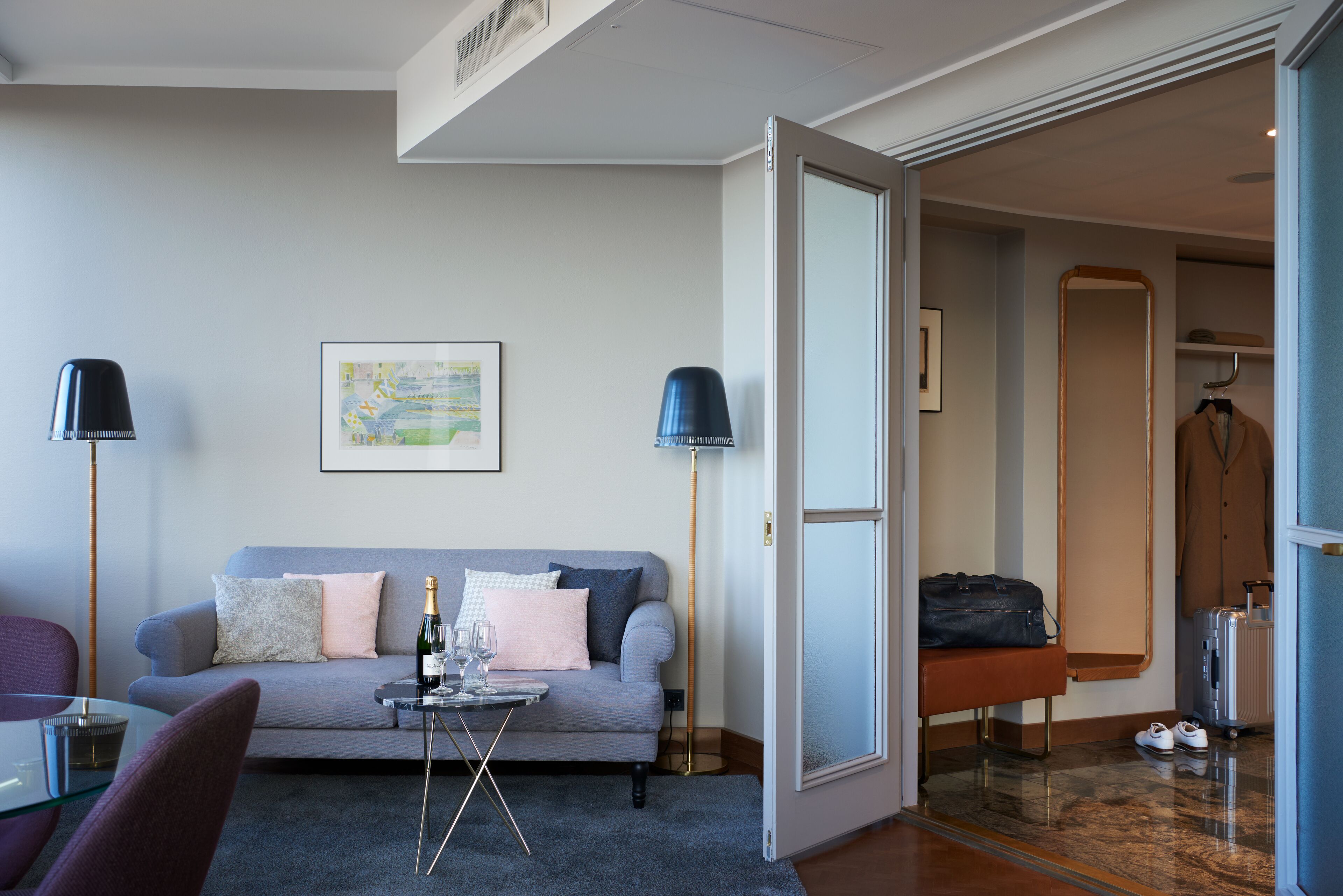 business suite | premium bedding, minibar, in-room safe, desk