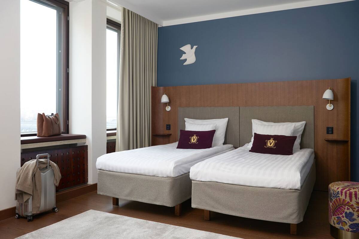 Premium bedding, minibar, in-room safe, desk