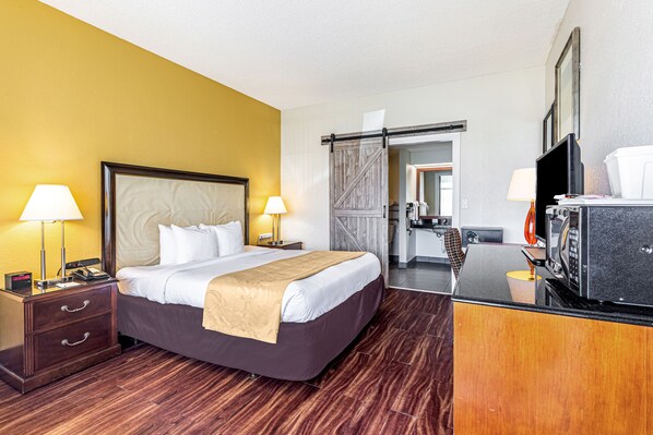 In-room safe, desk, laptop workspace, blackout drapes - Boca By the Sea (Boca Raton)