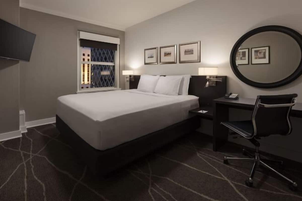 1 bedroom, premium bedding, in-room safe, blackout curtains