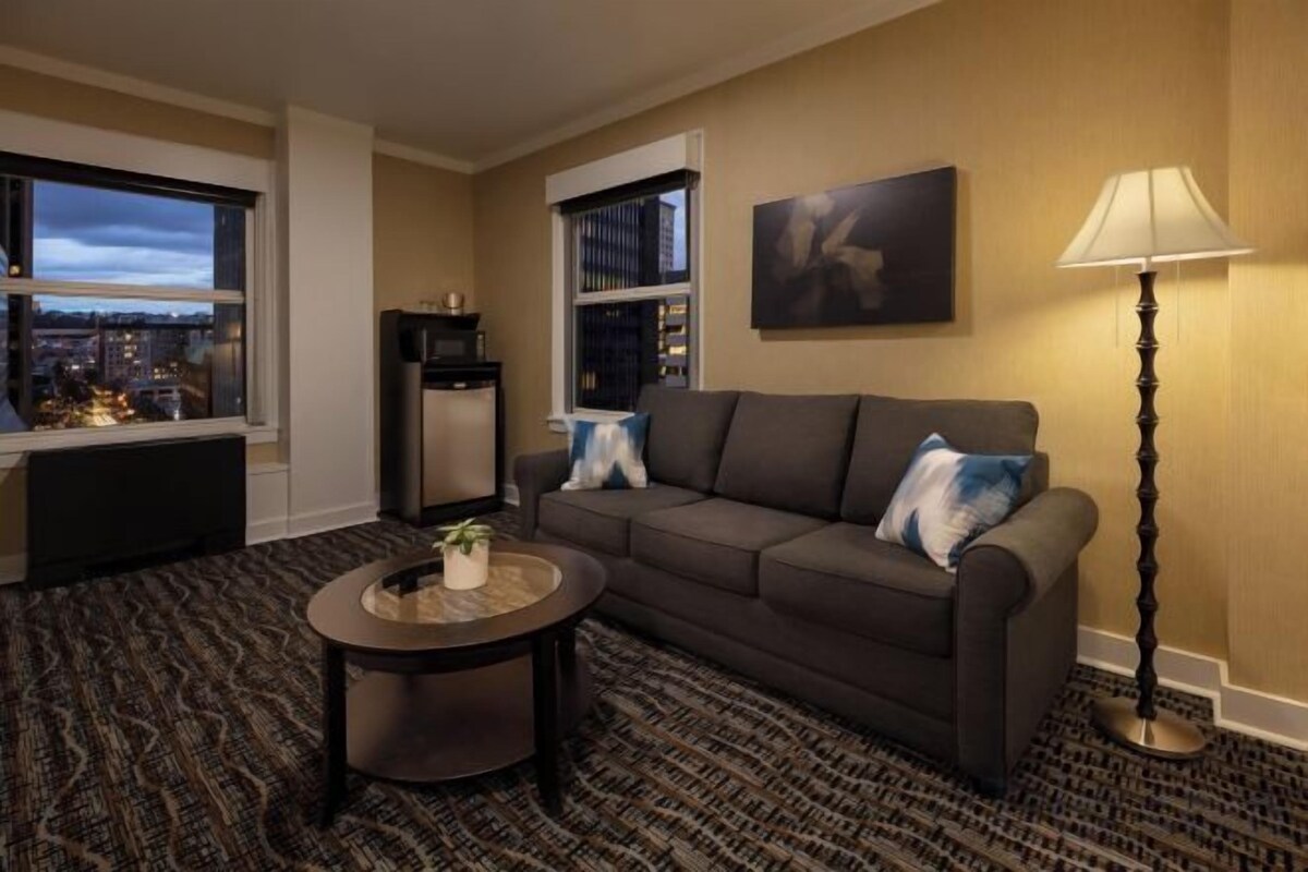 Living area | 42-inch LCD TV with cable channels, TV