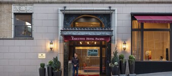Executive Hotel Pacific