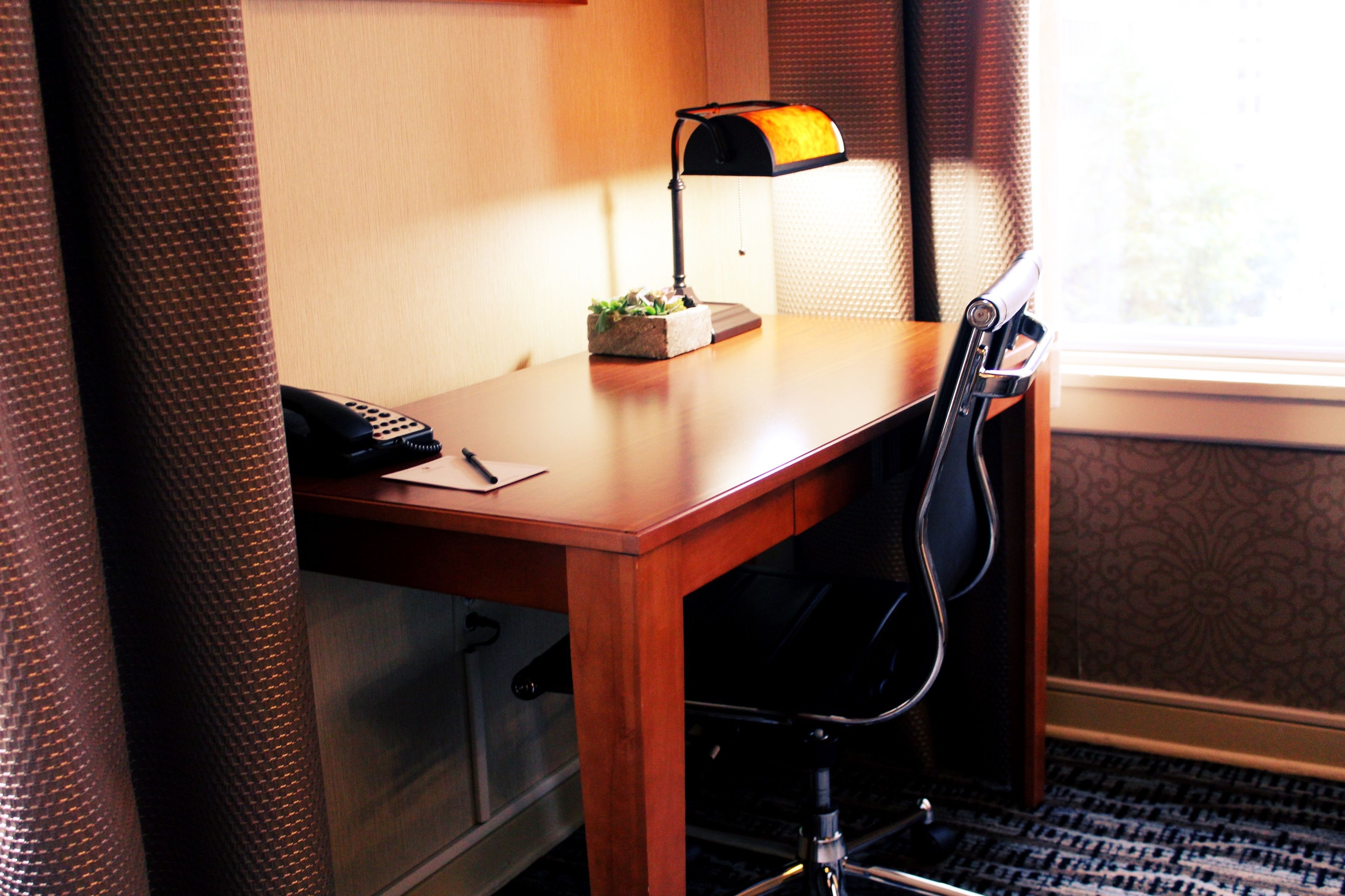 Photo - Executive Hotel Pacific