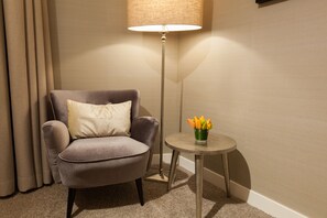Family Room, Multiple Beds, Non Smoking | Premium bedding, minibar, in-room safe, desk