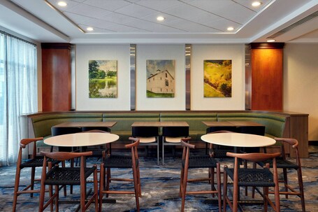 Fairfield Inn Suites by Marriott Indianapolis Downtown - Image 18