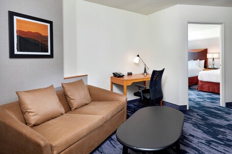 Fairfield Inn Suites by Marriott Indianapolis Downtown - Image 29