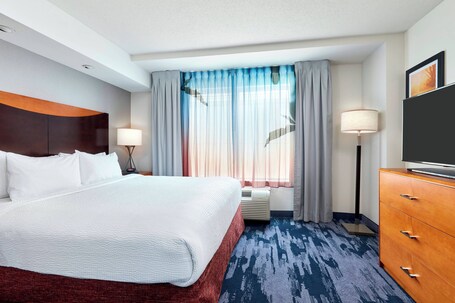 Fairfield Inn Suites by Marriott Indianapolis Downtown - Image 13