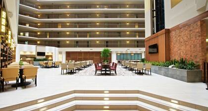 Embassy Suites by Hilton Portland Tigard