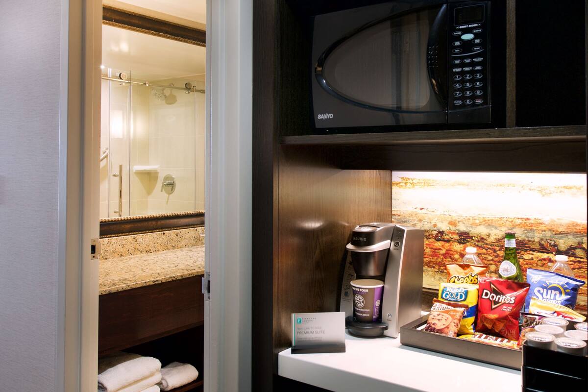 40-inch flat-screen tv with premium tv channels, tv, pay films