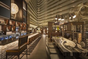 Bar (on property) - Hyatt Regency San Francisco (San Francisco)