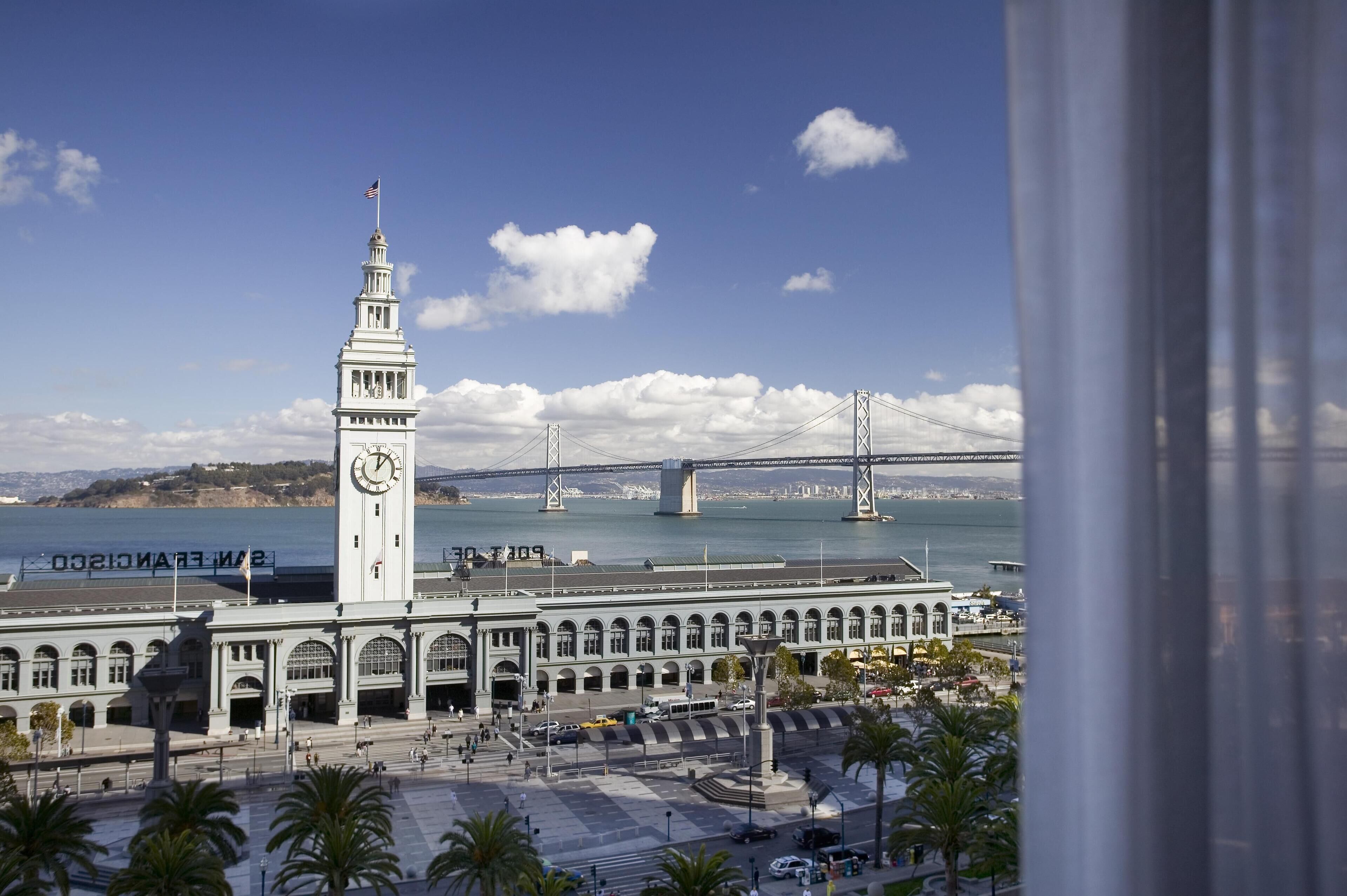 ルーム キングベッド 1 台 (Ferry View) | 部屋からの景観