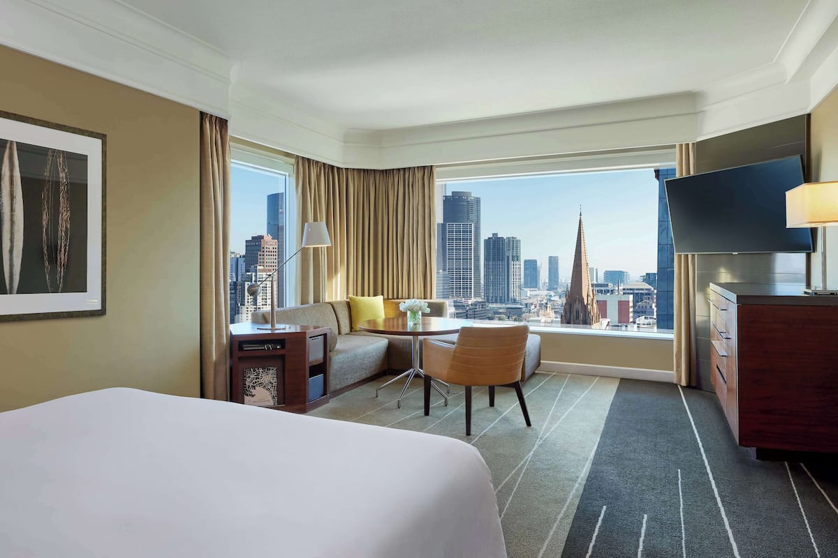 Room, 1 King Bed (Spa) | Egyptian cotton sheets, premium bedding, pillow-top beds, minibar