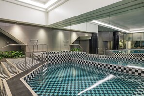 Bain à remous intérieur