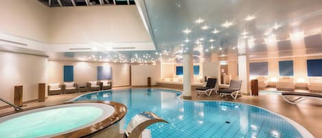 Couples treatment rooms, sauna, hot tub, Turkish bath, body treatments