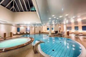 Couples treatment room(s), sauna, hot tub, Turkish bath/hammam