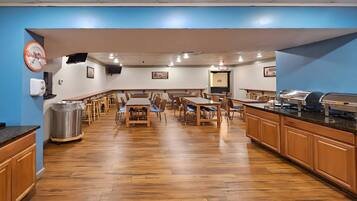 Café da manhã continental grátis todos os dias