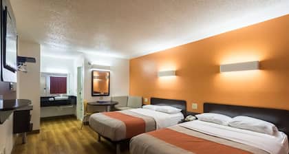 Motel 6 Crawfordsville, IN