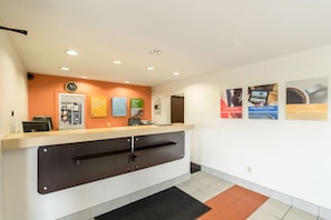 Reception - Motel 6 Crawfordsville, IN (Crawfordsville)