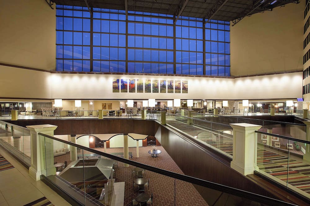 Sonesta Hotel Houston IAH Airport