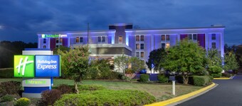 Holiday Inn Express Washington DC East - Andrews AFB by IHG