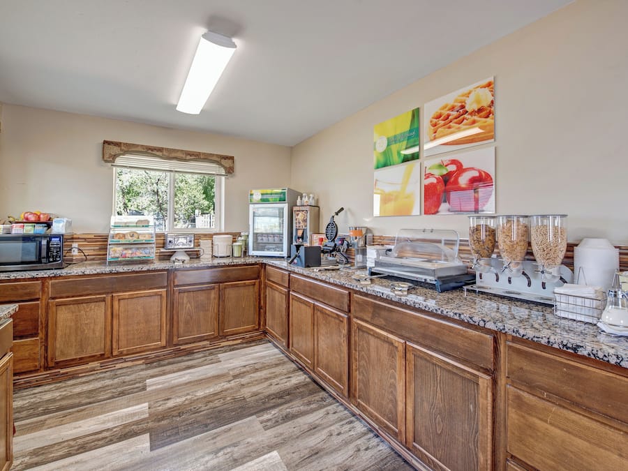 Free daily full breakfast