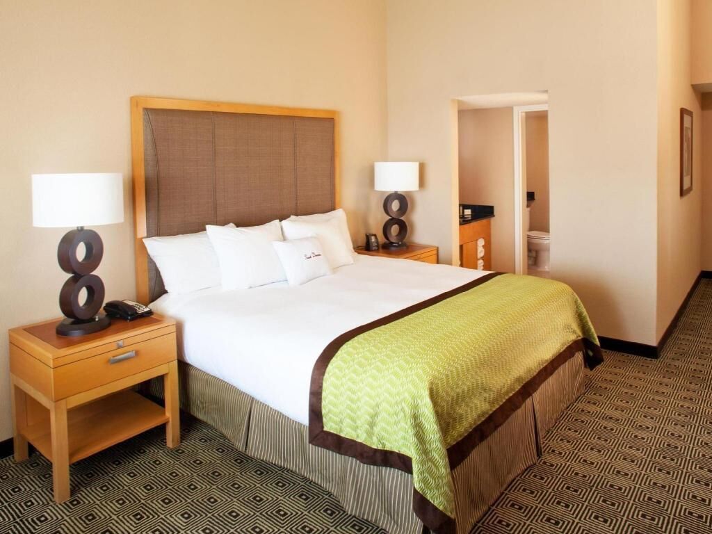 Egyptian cotton sheets, premium bedding, pillowtop beds, in-room safe