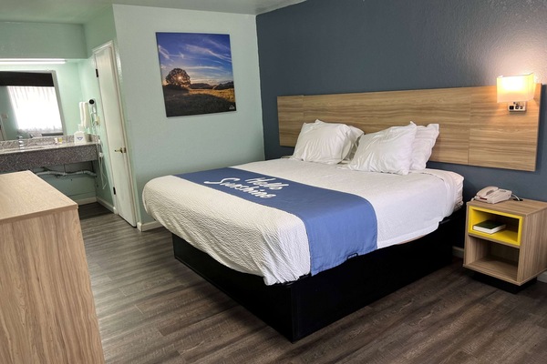 Desk, iron/ironing board, free WiFi, bed sheets