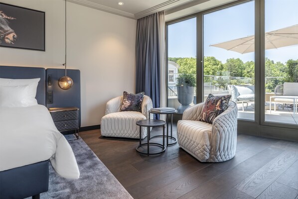 Junior Suite | Egyptian cotton sheets, premium bedding, minibar, in-room safe - Steigenberger Icon Europäischer Hof Baden Baden (Baden-Baden)