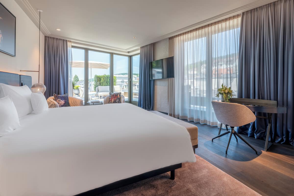 Sábanas de algodón egipcio, ropa de cama de alta calidad y minibar