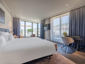 Junior Suite | 1 bedroom, Egyptian cotton sheets, premium bedding, minibar