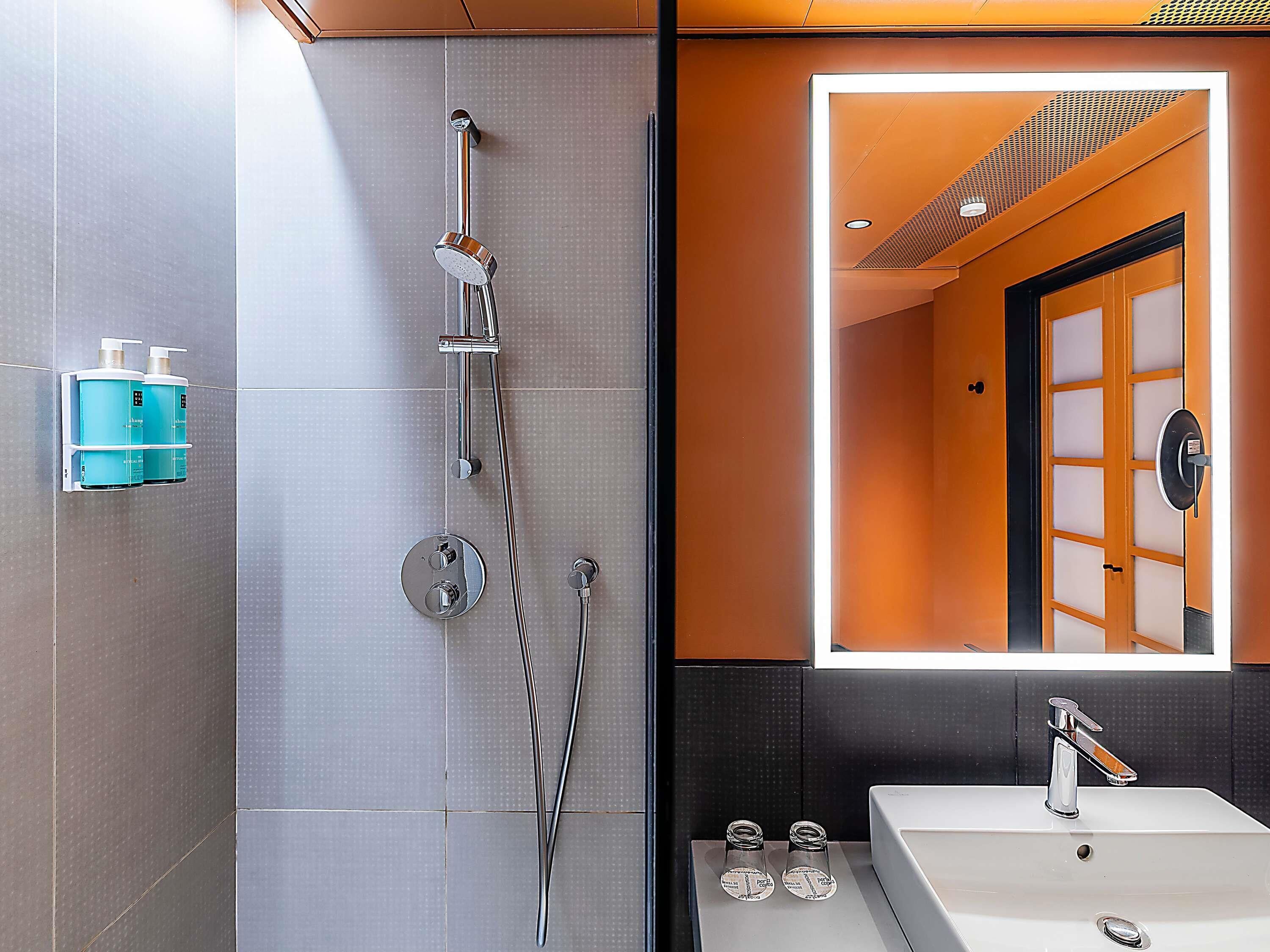 family room, 1 queen bed with sofa bed (family) | hypo-allergenic bedding, minibar, in-room safe, desk