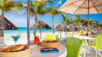 4 restaurants, breakfast, lunch, dinner served; Mexican cuisine