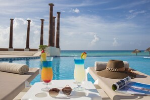 Outdoor pool, pool loungers