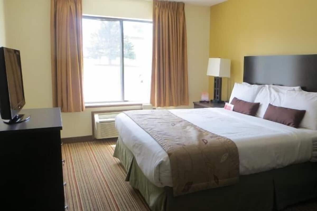In-room safe, desk, blackout curtains, iron/ironing board