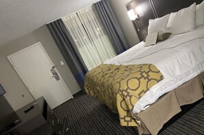 Desk, iron/ironing board, free cots/infant beds, free WiFi