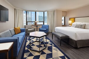 高档床上用品、客房内保险箱、遮光窗帘、熨斗/熨衣板