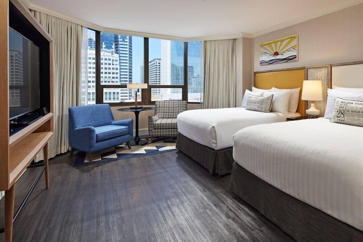 Premium bedding, in-room safe, blackout drapes, iron/ironing board