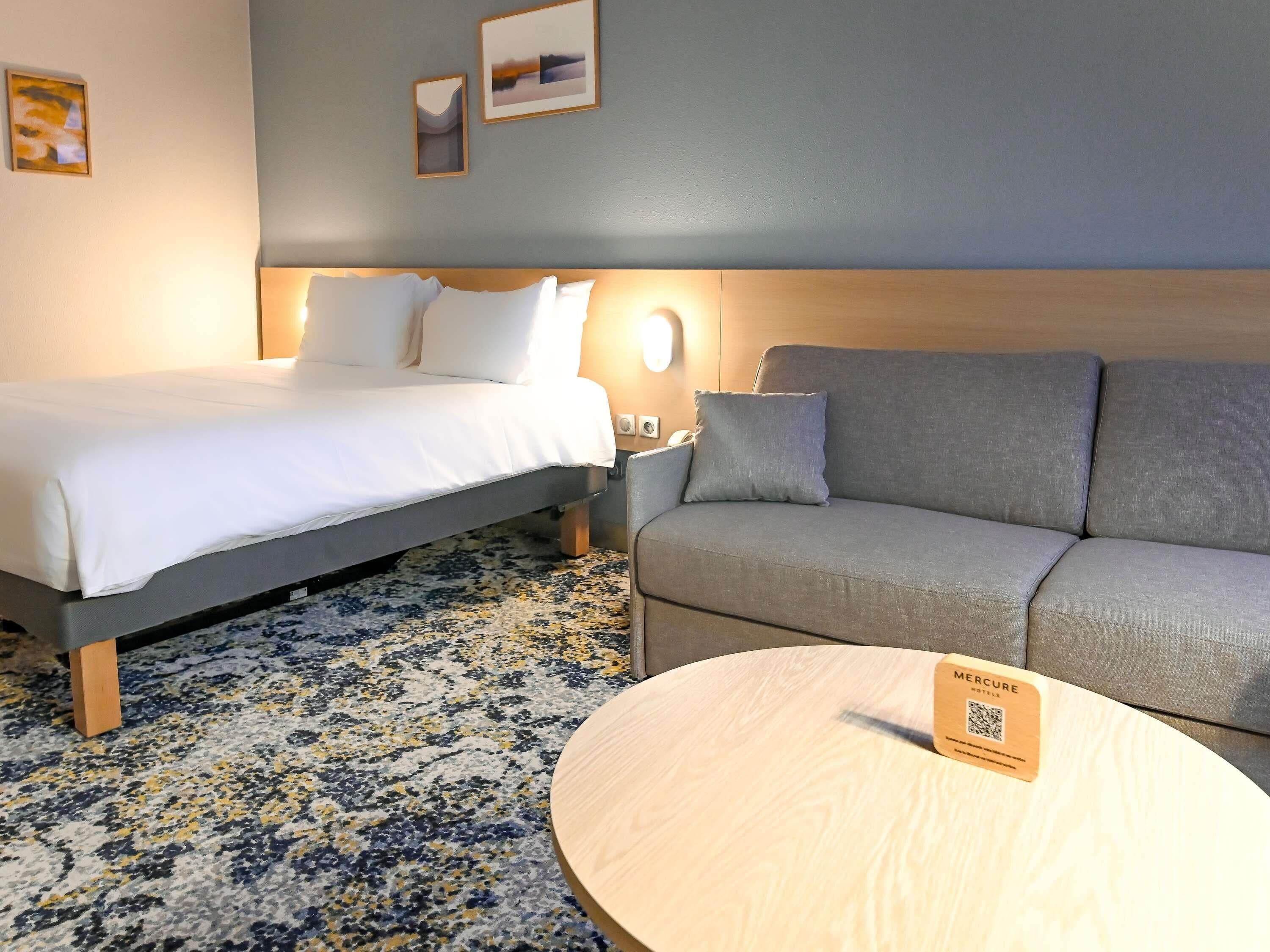 Family Room, Multiple Beds | Premium bedding, in-room safe, desk, blackout drapes