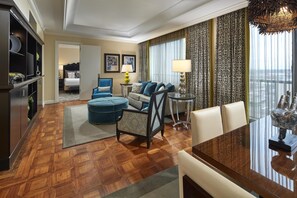 Ropa de cama de alta calidad y camas con pillow-top 