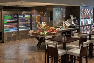 Se sirven desayunos, almuerzos y cenas