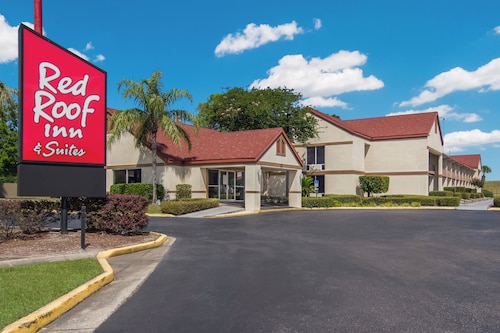 Red Roof Inn & Suites Brunswick I-95