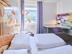 Double Room | 1 bedroom, desk, laptop workspace, blackout drapes